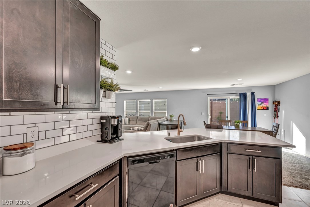10283 Massachusetts Las Vegas NV 89141