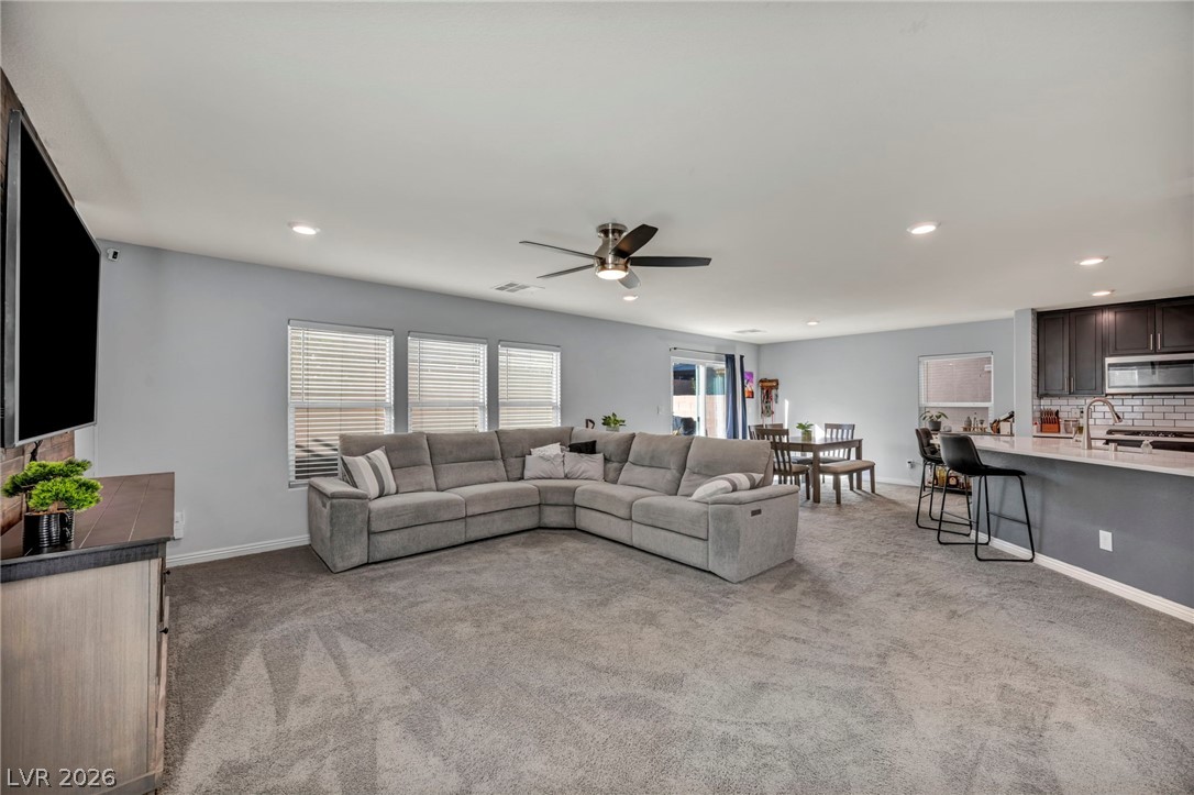 10283 Massachusetts Las Vegas NV 89141