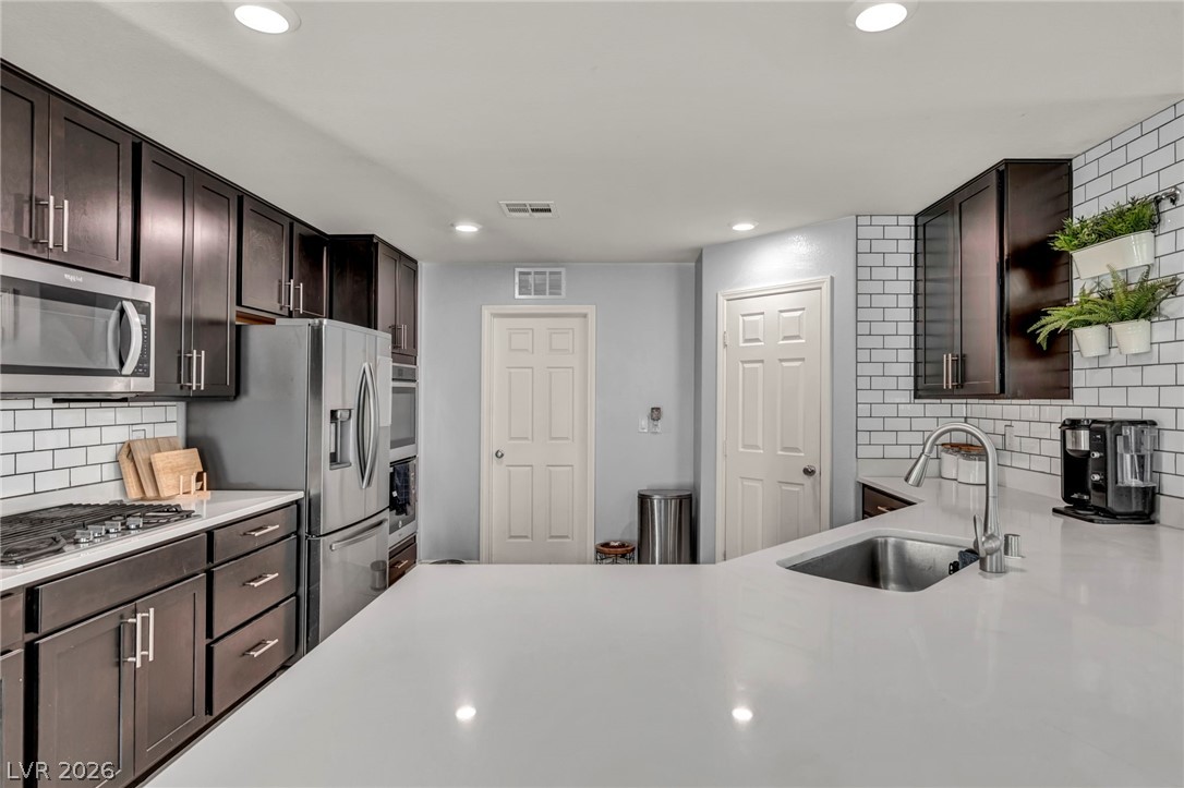 10283 Massachusetts Las Vegas NV 89141