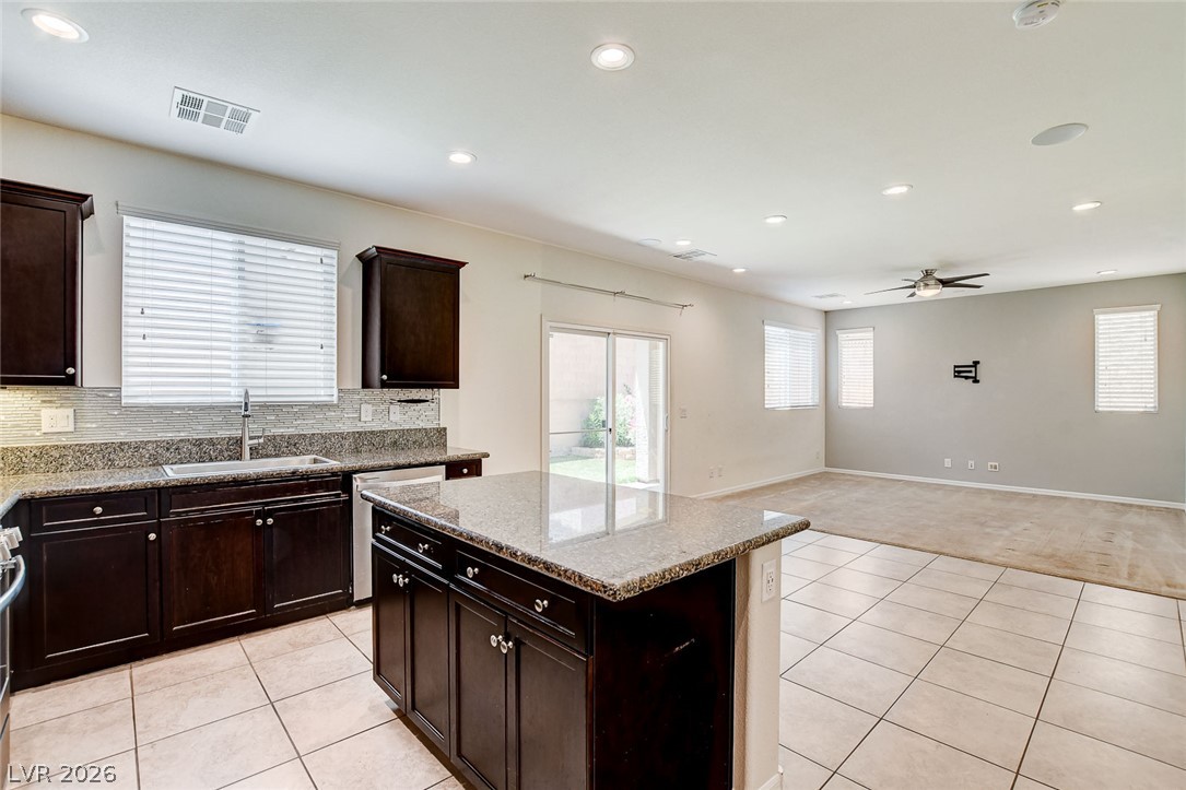 7841 Blue Lake Peak Street Las Vegas NV 89166