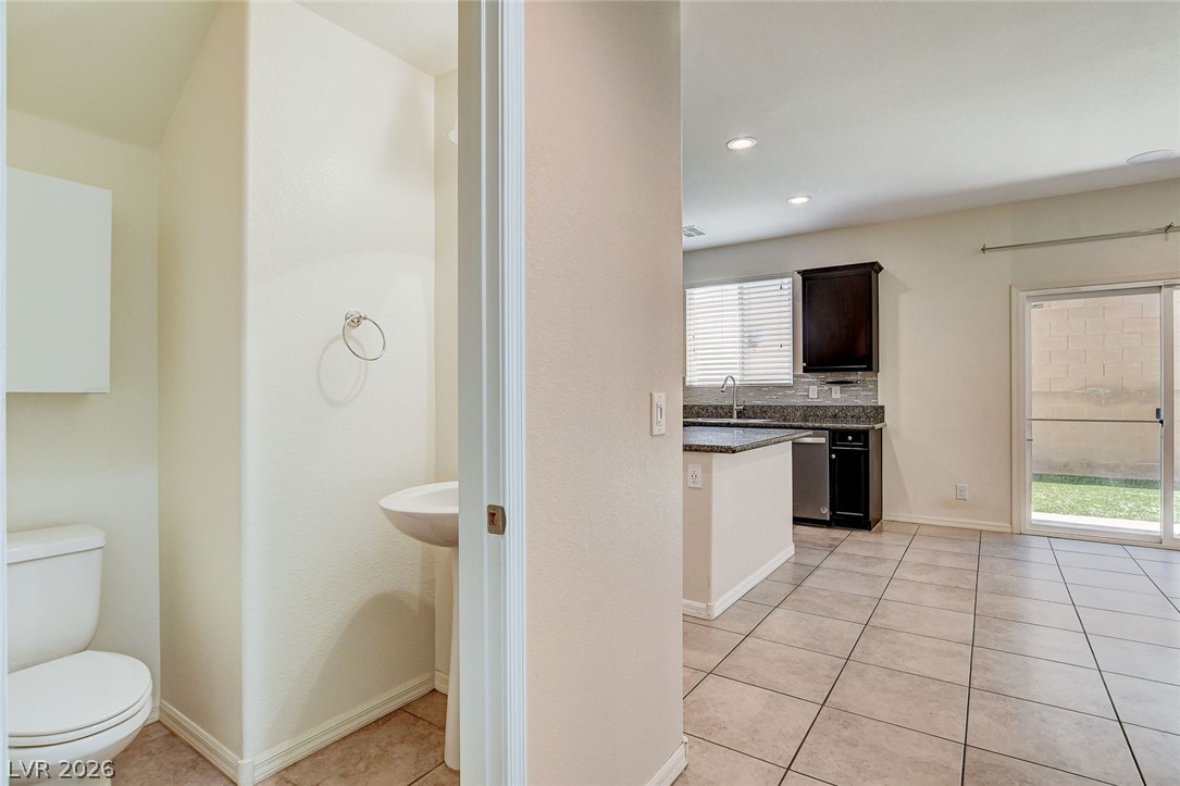 7841 Blue Lake Peak Street Las Vegas NV 89166