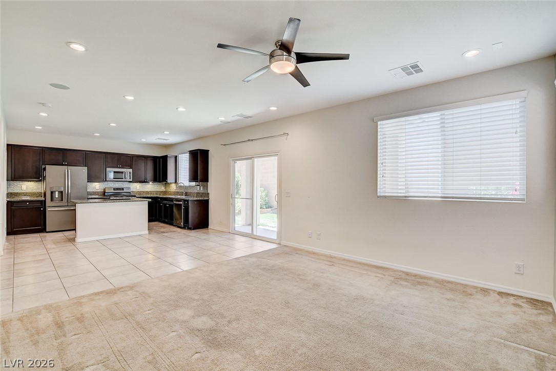 7841 Blue Lake Peak Street Las Vegas NV 89166
