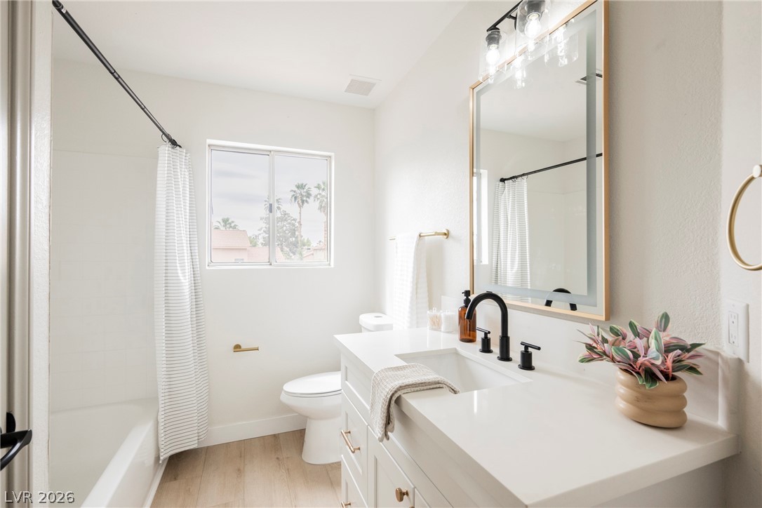 2701 Riley Oaks Court Las Vegas NV 89108