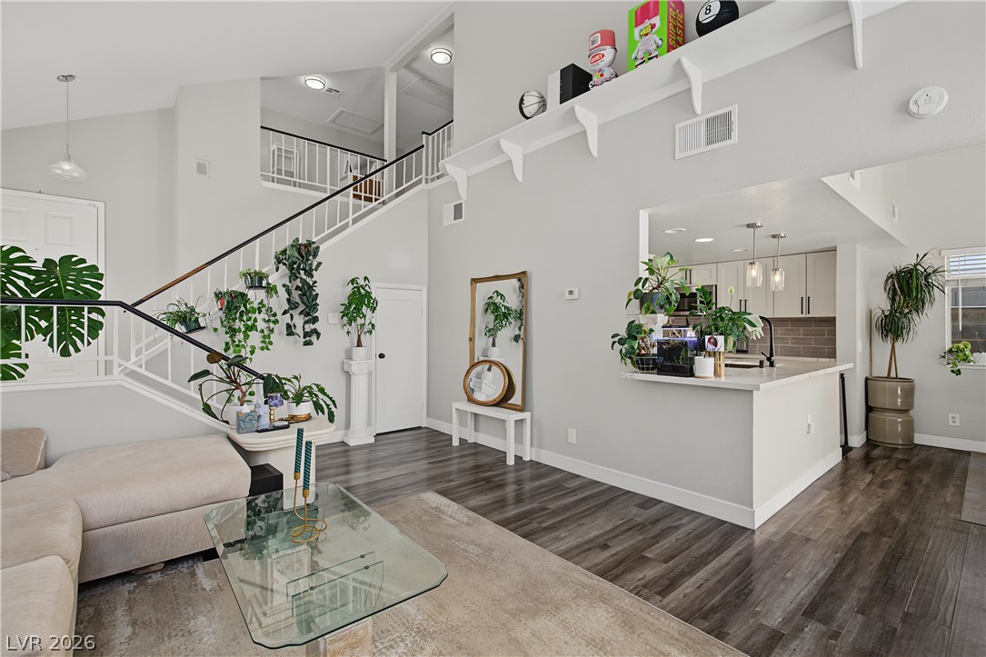 1884 South Misty Glade Drive Las Vegas NV 89119