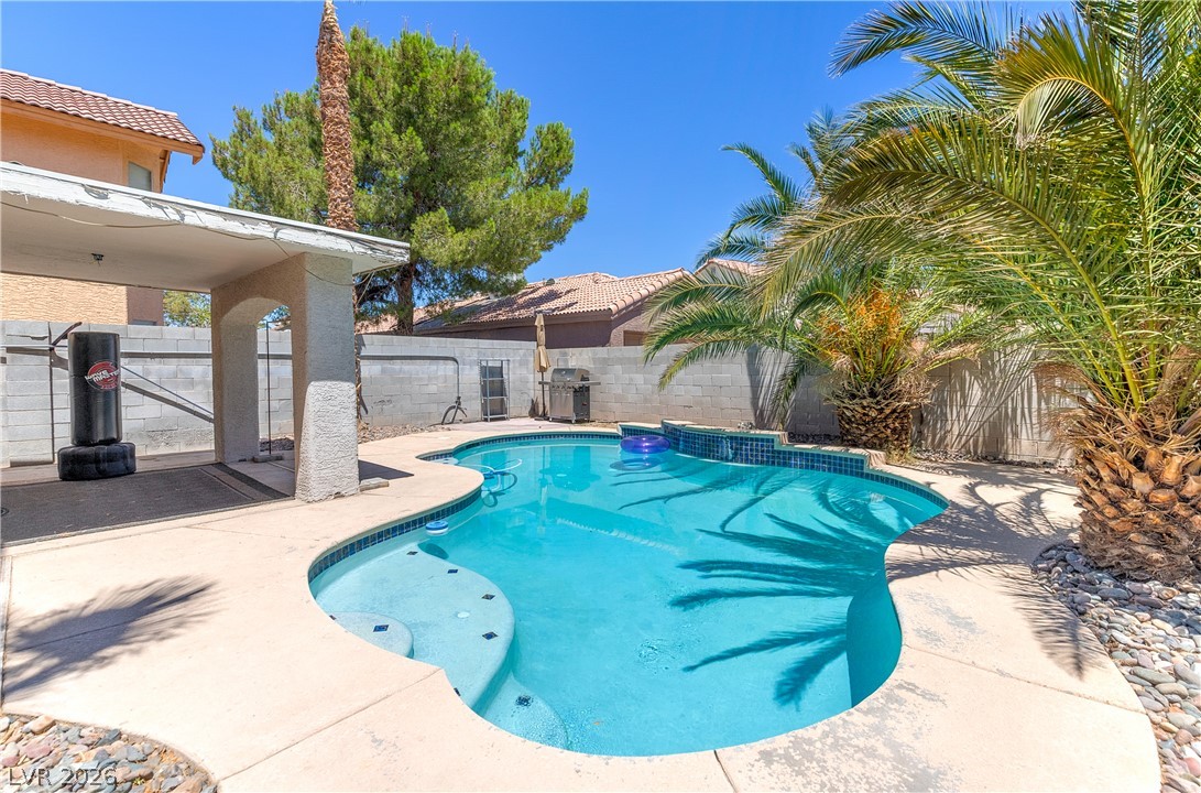 1884 South Misty Glade Drive Las Vegas NV 89119
