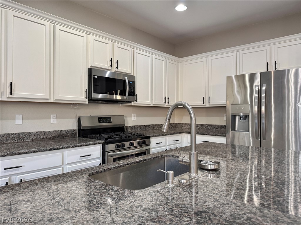 594 Crying Bird Avenue Las Vegas NV 89178