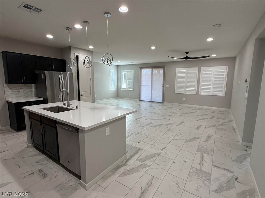 6727 Traveling Palmer Street North Las Vegas NV 89086