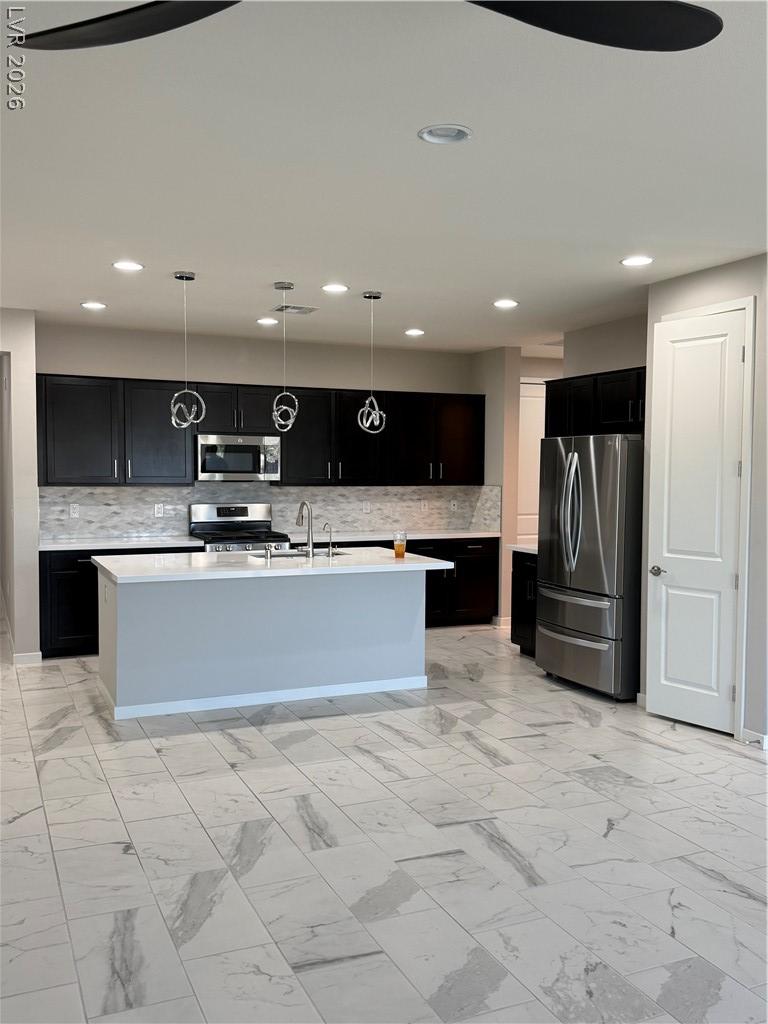 6727 Traveling Palmer Street North Las Vegas NV 89086