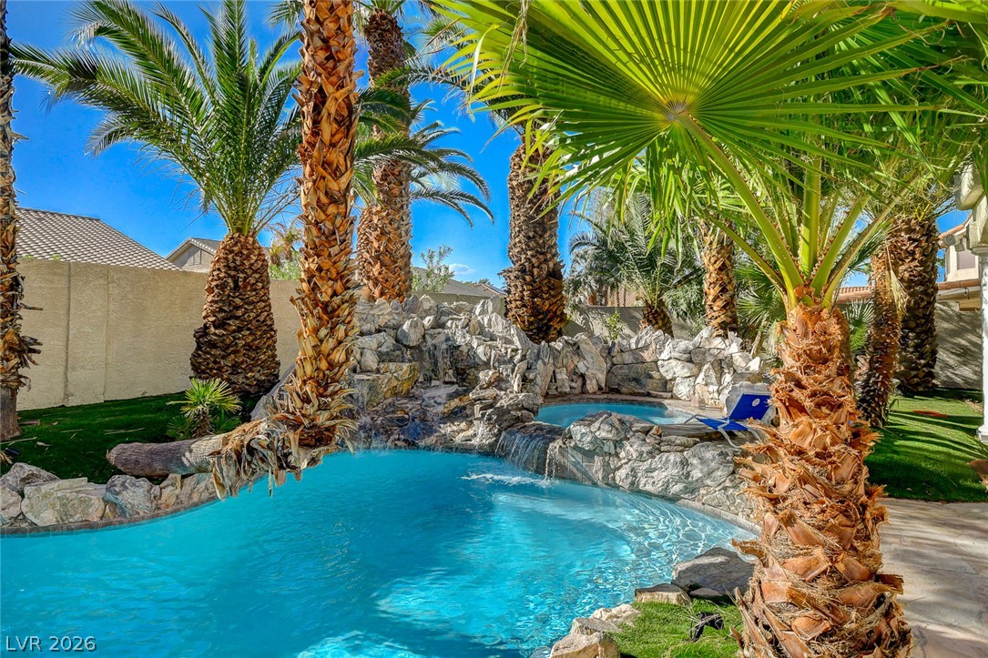 9143 Amber Waves Street Las Vegas NV 89123