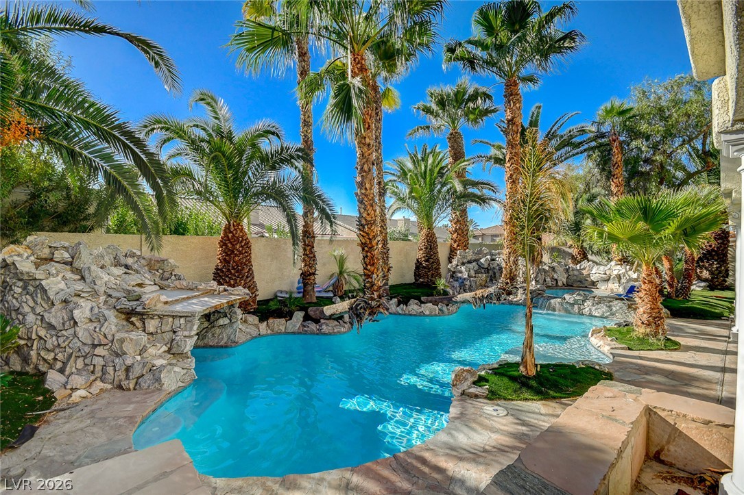 9143 Amber Waves Street Las Vegas NV 89123