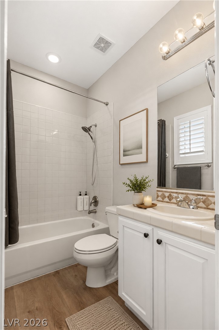 25 Kittansett Loop Henderson NV 89052