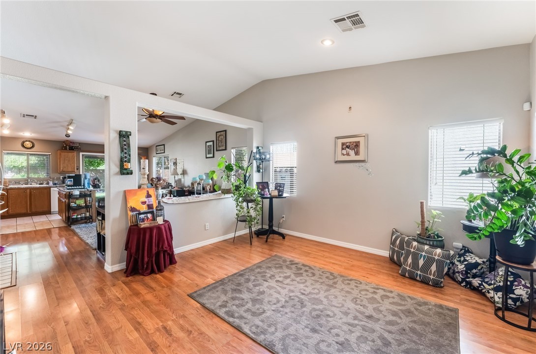 8092 Desert Cloud Avenue Las Vegas NV 89131