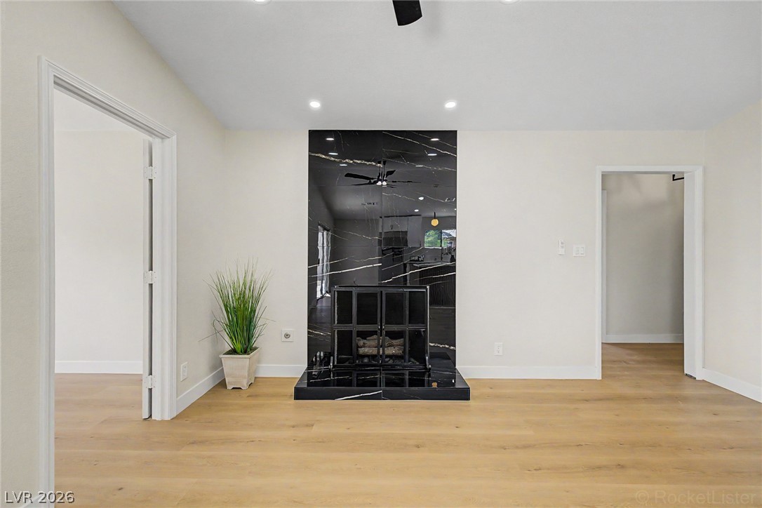 6411 Aclare Avenue Las Vegas NV 89118