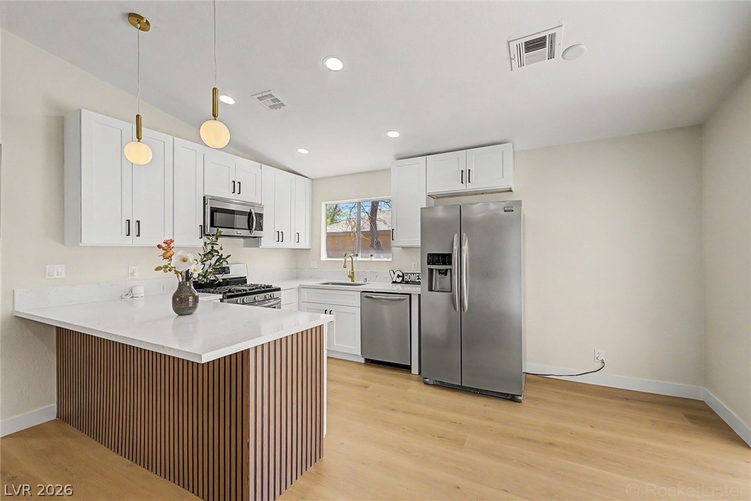 6411 Aclare Avenue Las Vegas NV 89118