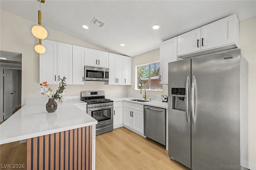 6411 Aclare Avenue Las Vegas NV 89118