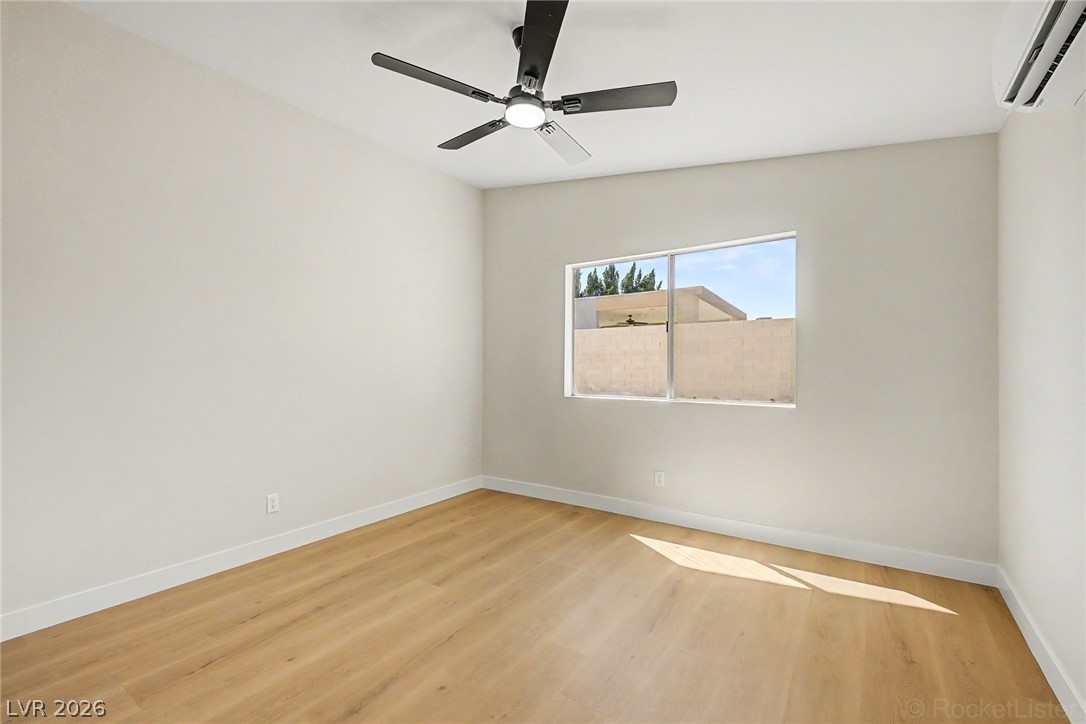 6411 Aclare Avenue Las Vegas NV 89118