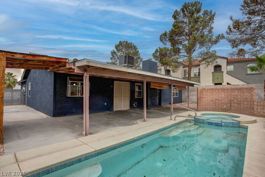 1800 North Torrey Pines Drive Las Vegas NV 89108