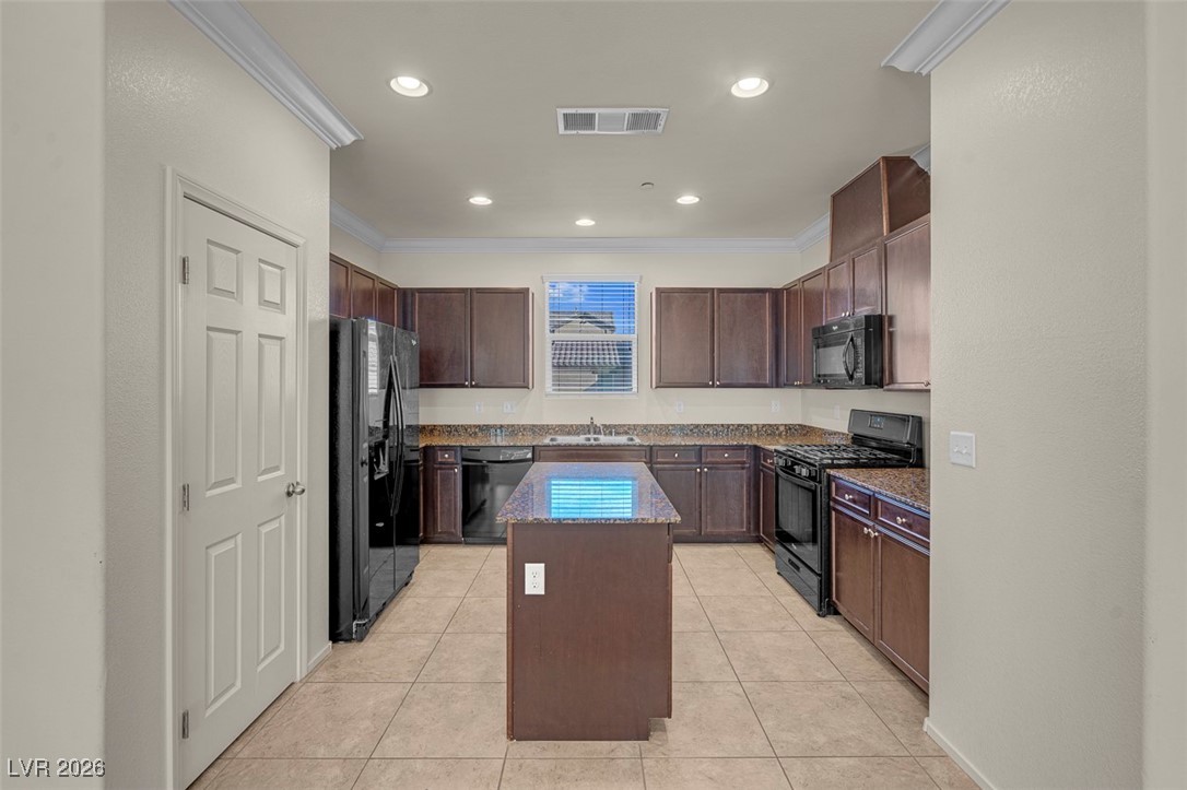 4603 Woolcomber Street Las Vegas NV 89115