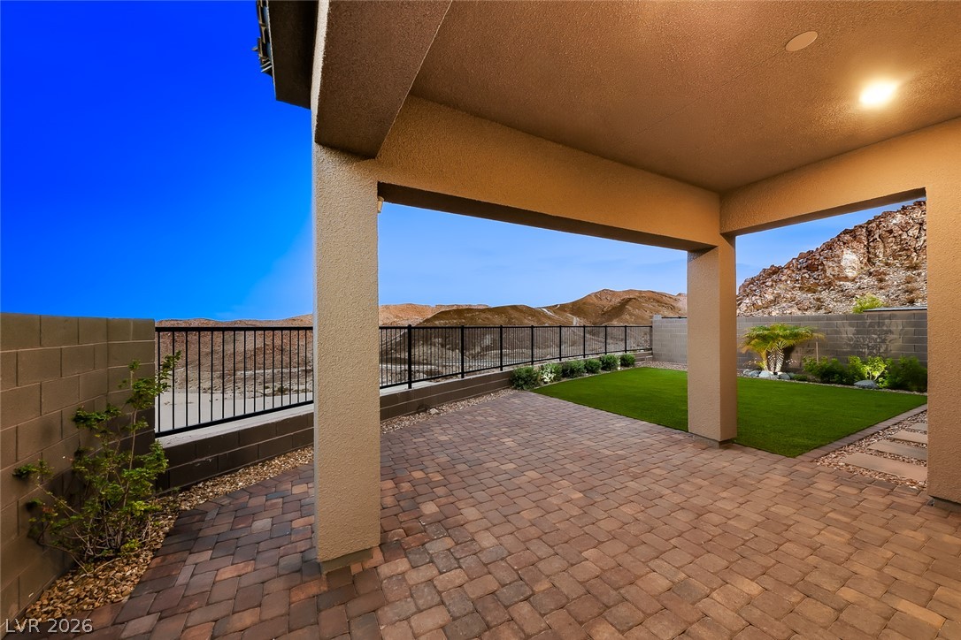 66 Ibiza Lake Drive Henderson NV 89011