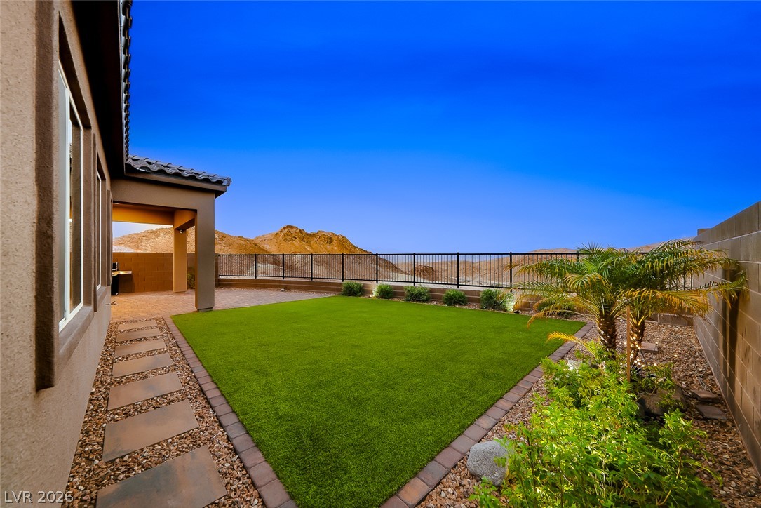 66 Ibiza Lake Drive Henderson NV 89011