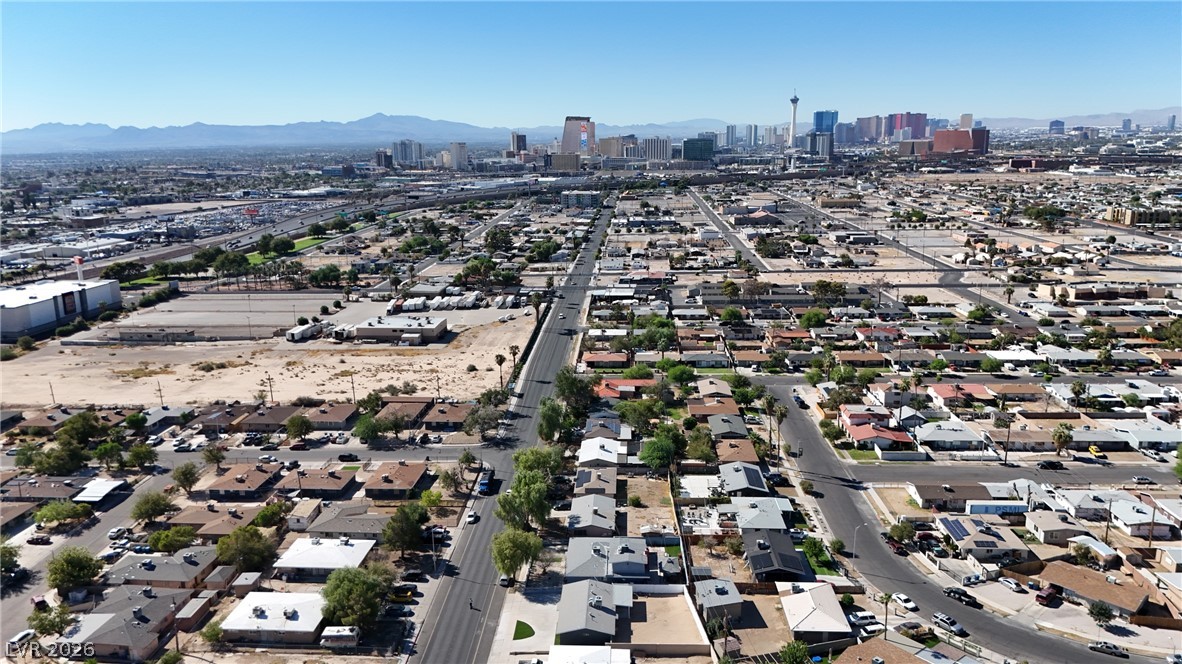 1674 D Street Las Vegas NV 89106