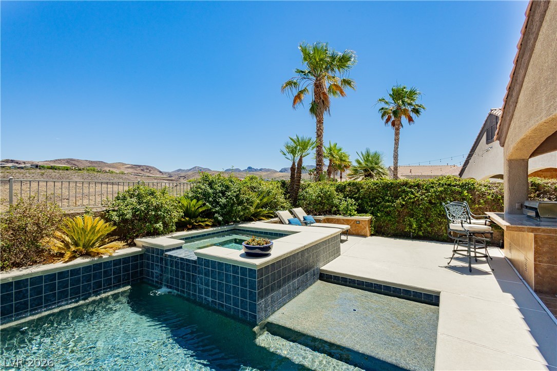 2256 Dogwood Ranch Avenue Henderson NV 89052