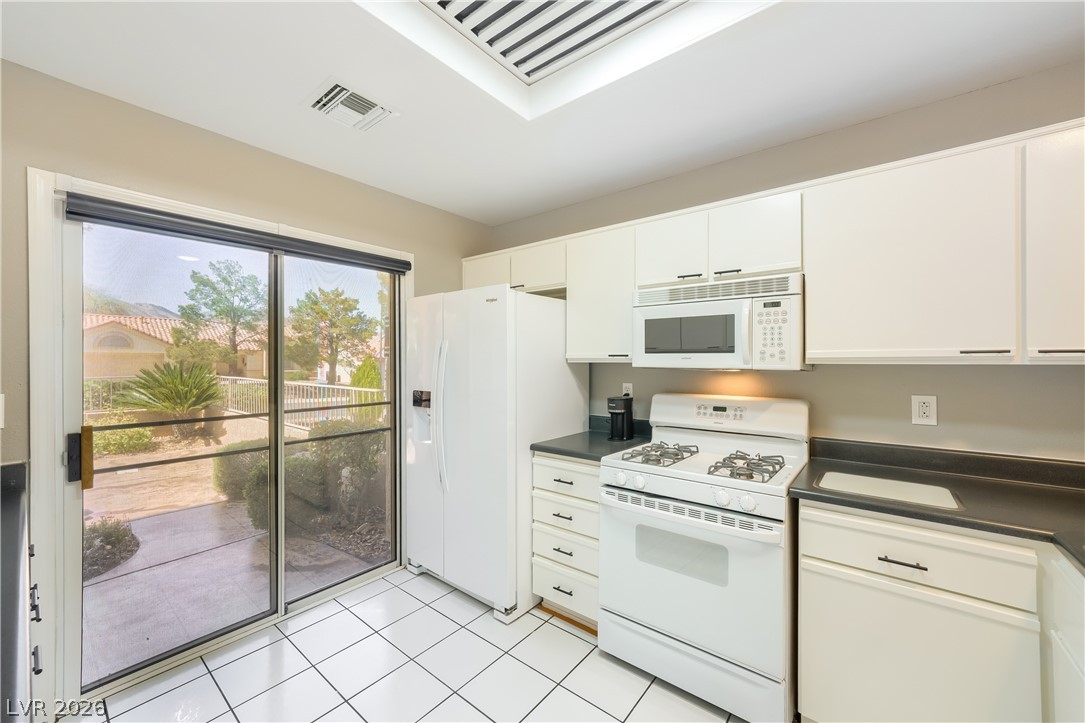 2552 Highvale Drive Las Vegas NV 89134