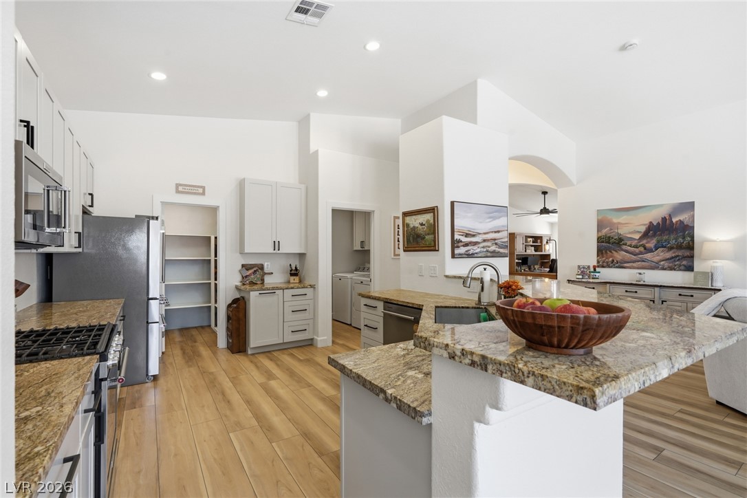 7074 Sea Orchard Street Las Vegas NV 89131