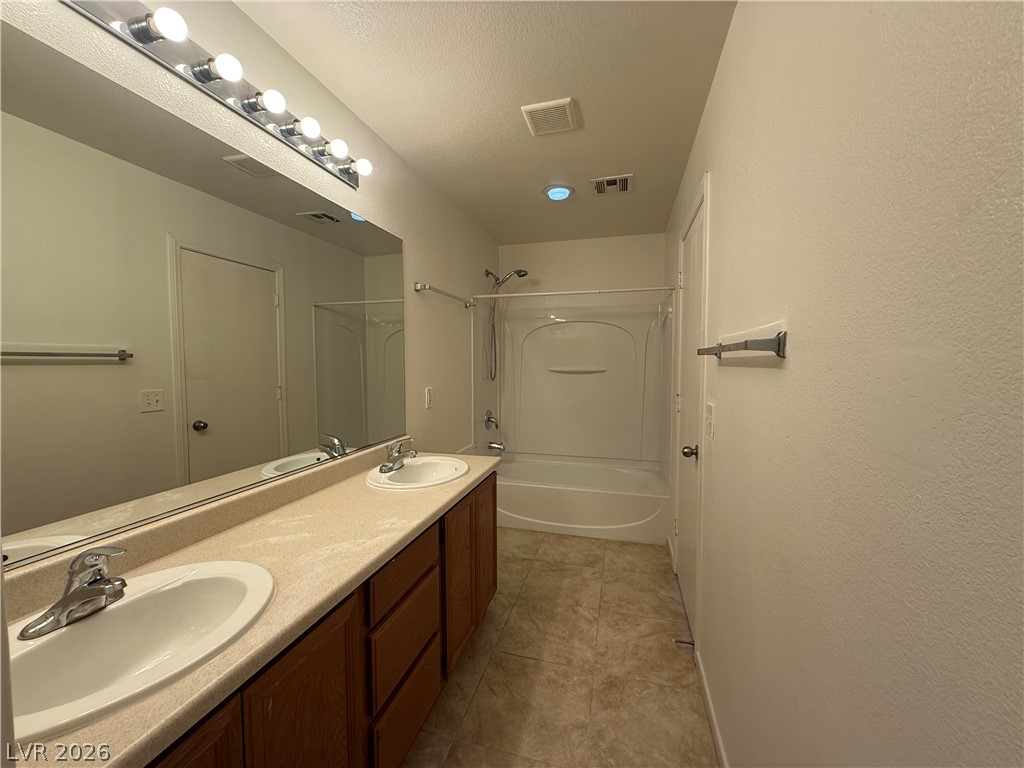8247 Time Machine Avenue Las Vegas NV 89113