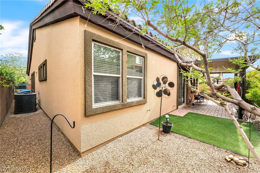 71 Newton Ridge Way Las Vegas NV 89183