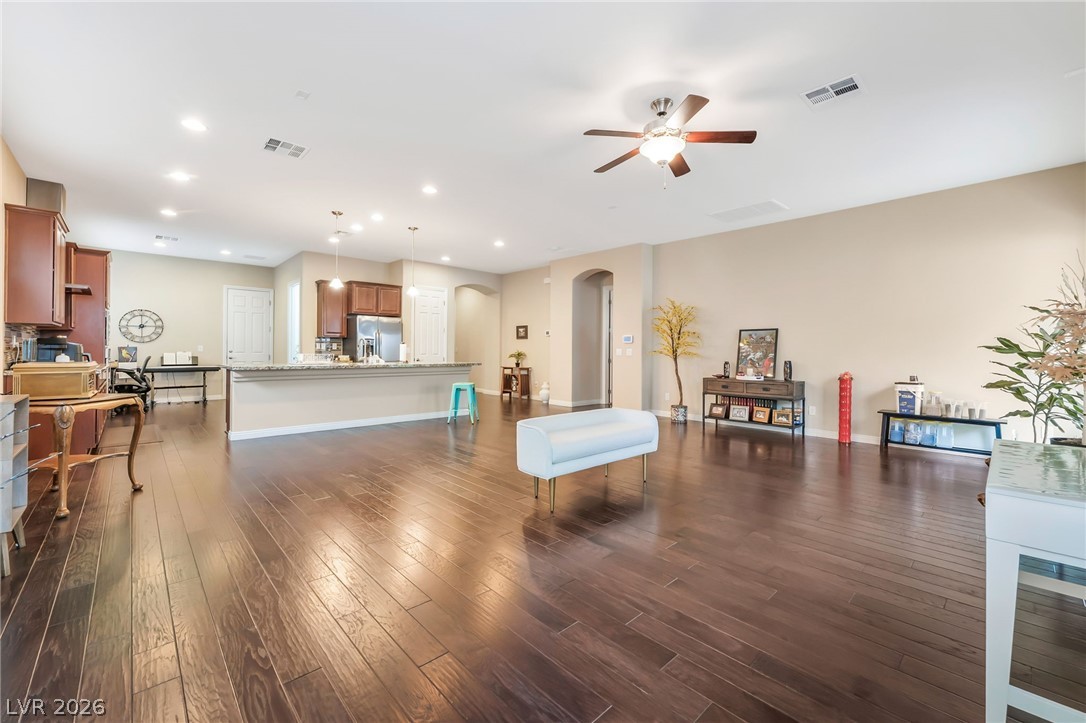 71 Newton Ridge Way Las Vegas NV 89183