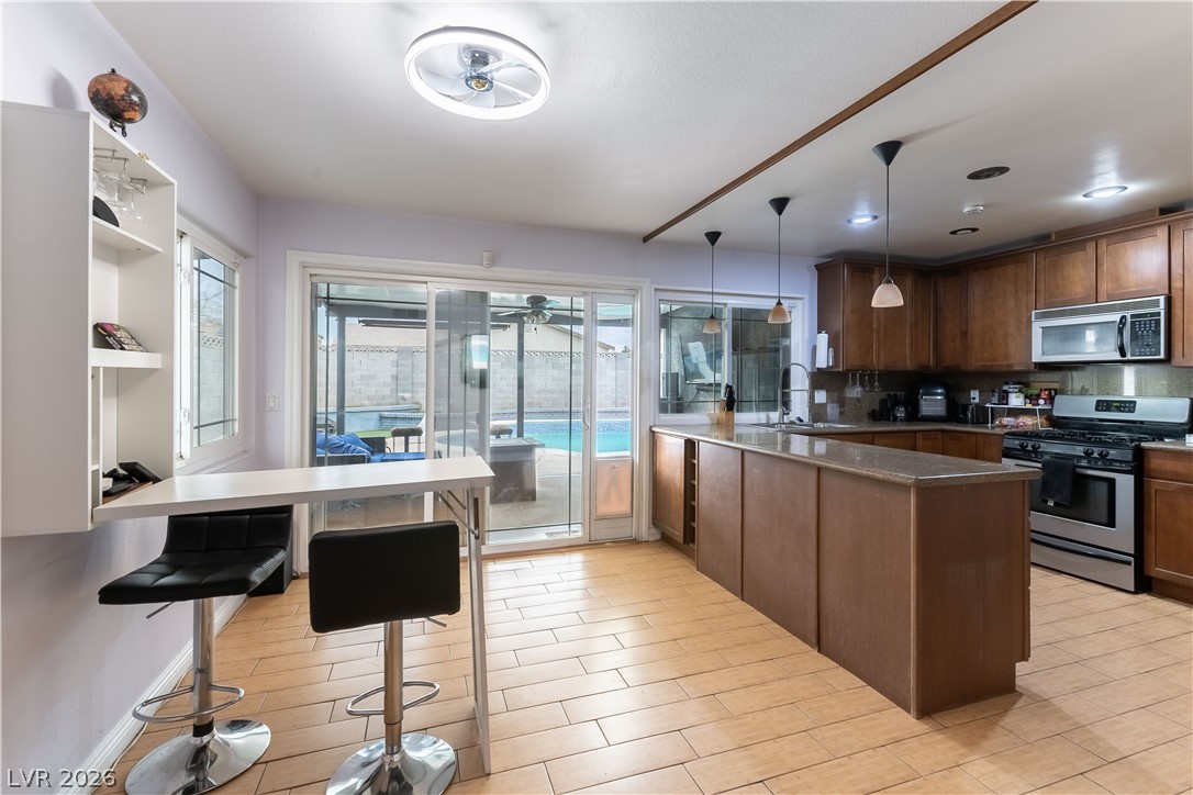 7112 Fenway Avenue Las Vegas NV 89147
