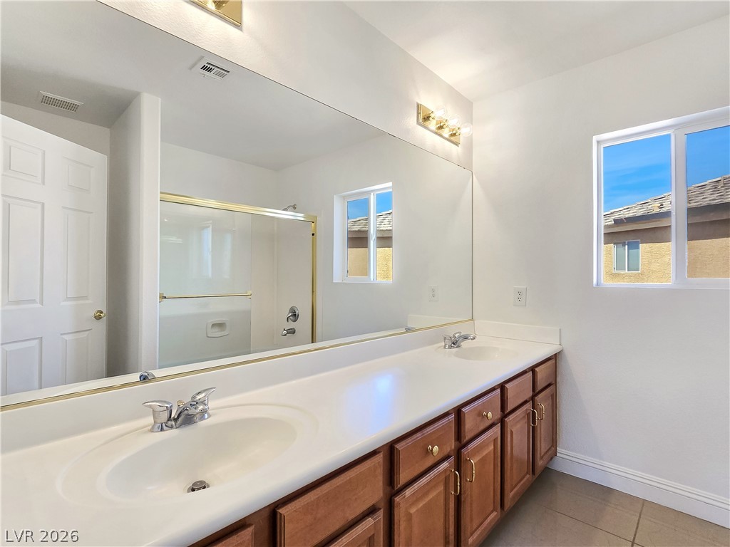 10699 Medicine Bow Street Las Vegas NV 89183