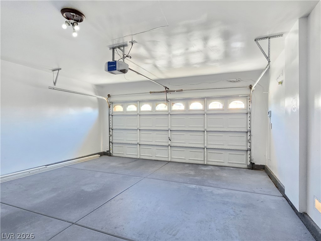 10699 Medicine Bow Street Las Vegas NV 89183