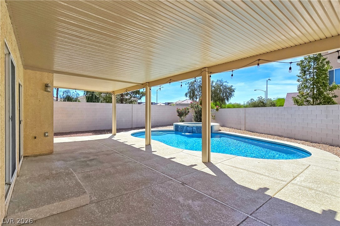 10699 Medicine Bow Street Las Vegas NV 89183