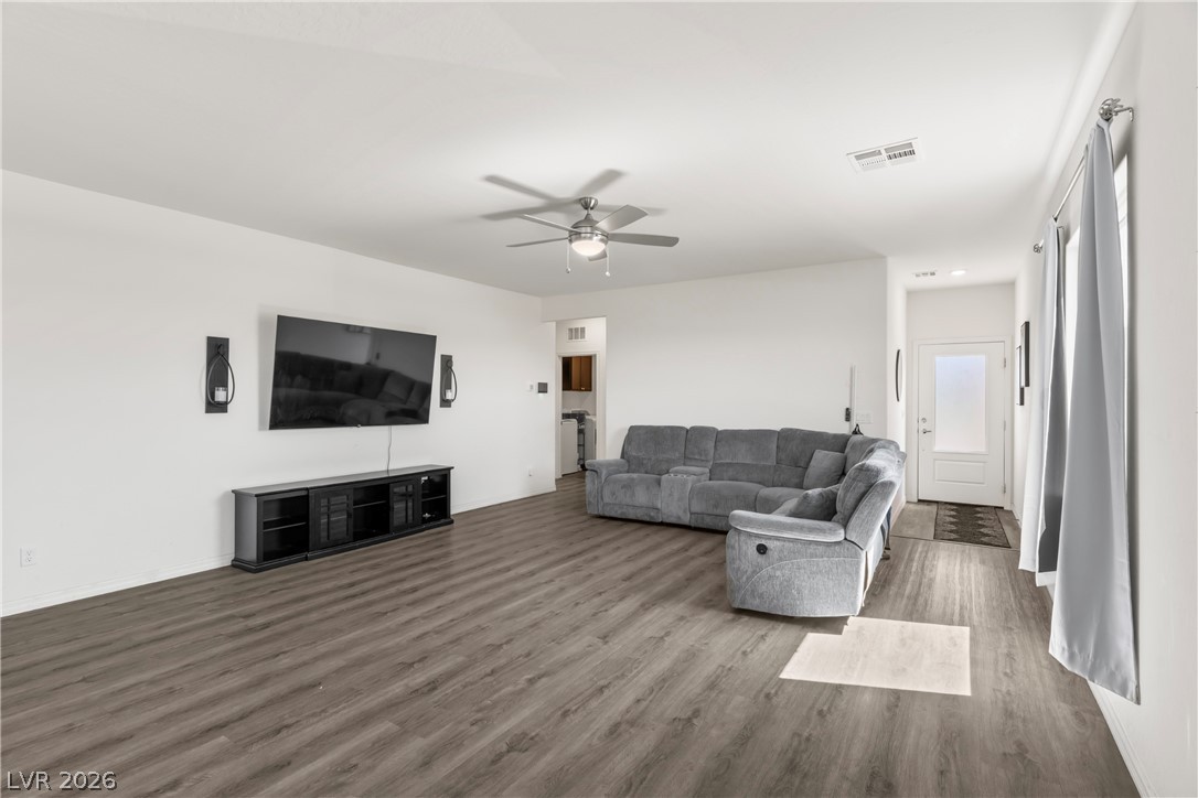 2687 Pavehawk Way Las Vegas NV 89156