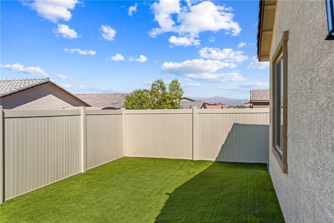 2687 Pavehawk Way Las Vegas NV 89156