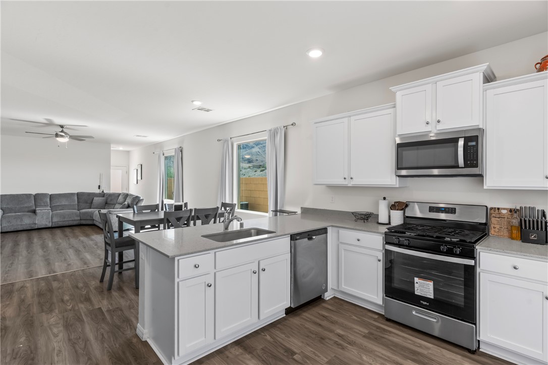 2687 Pavehawk Way Las Vegas NV 89156