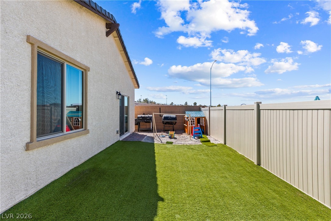 2687 Pavehawk Way Las Vegas NV 89156