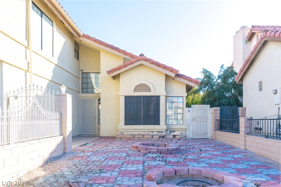 4727 Beaconsfield Street Las Vegas NV 89147