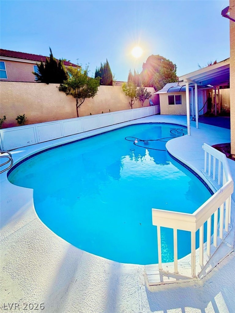 4727 Beaconsfield Street Las Vegas NV 89147