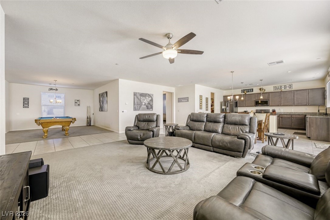 7232 Western Sun Drive Las Vegas NV 89149