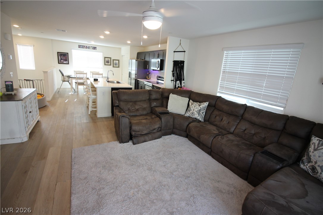 6852 Prairie Pearl Street Las Vegas NV 89148