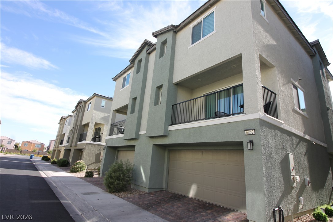 6852 Prairie Pearl Street Las Vegas NV 89148