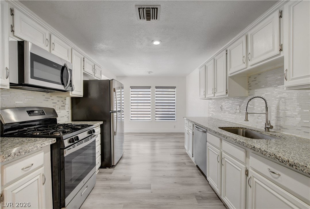4049 Chalfont Court Las Vegas NV 89121