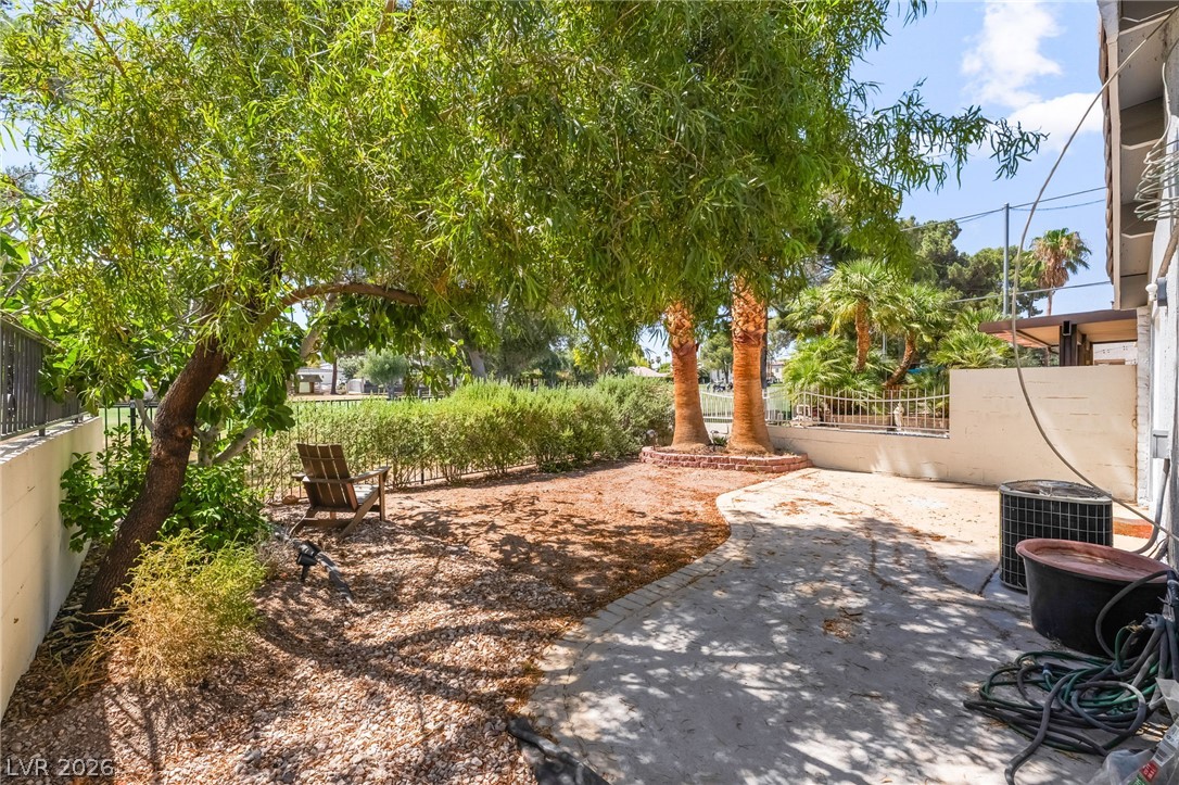 2989 Bel Air Drive Las Vegas NV 89109