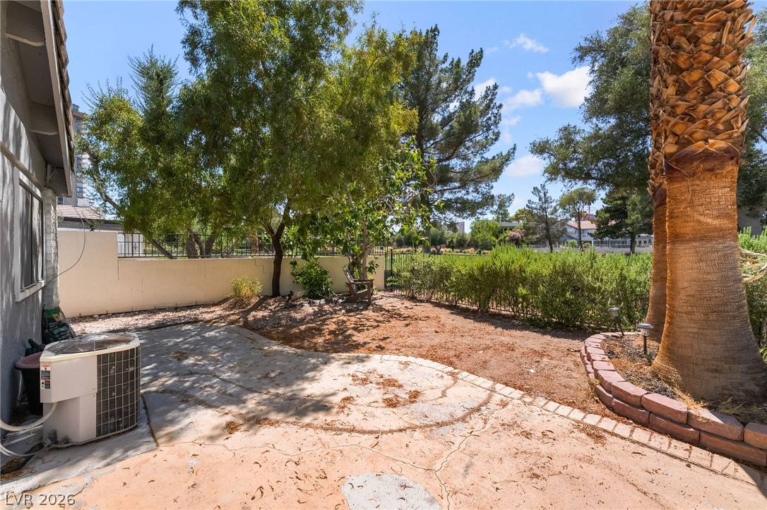 2989 Bel Air Drive Las Vegas NV 89109
