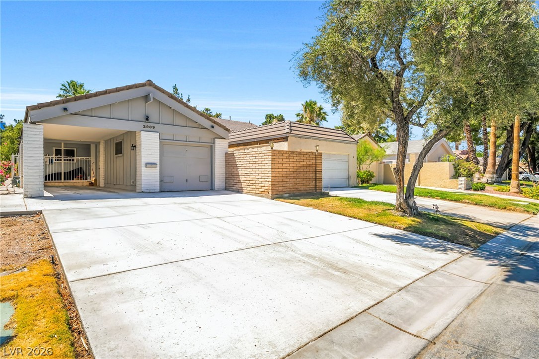 2989 Bel Air Drive Las Vegas NV 89109