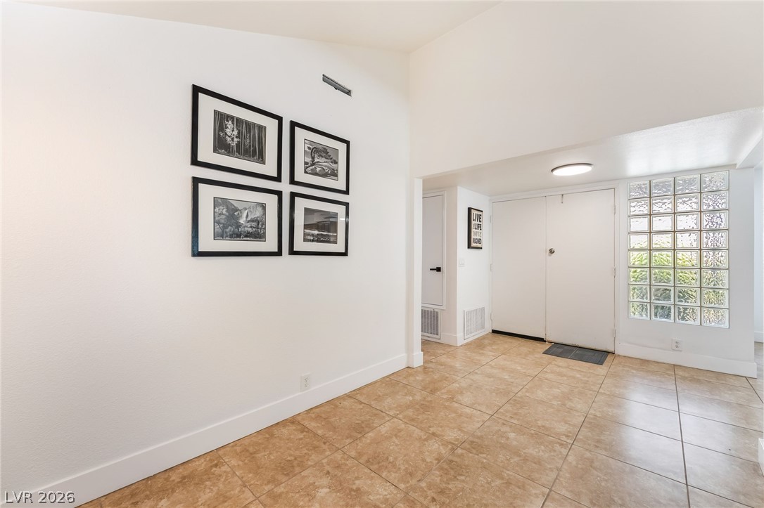2989 Bel Air Drive Las Vegas NV 89109