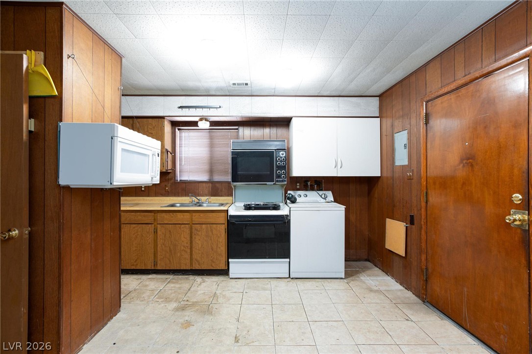 1601 Hartke Place Las Vegas NV 89104